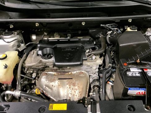 Used 2015 Toyota RAV4 Limited AWD/4WD image 32