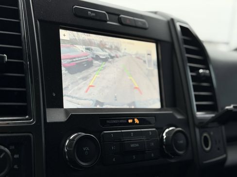 Used 2018 Ford F150 XLT w/ Equipment Group 302A Luxury image 4