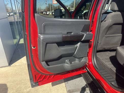 Used 2021 Ford F150 XLT w/ Equipment Group 302A High image 18