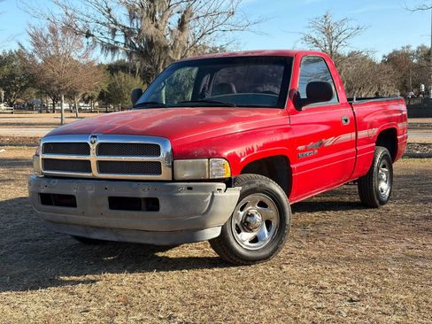 Used 2001 Dodge Ram 1500 Truck 2WD Regular Cab image 1