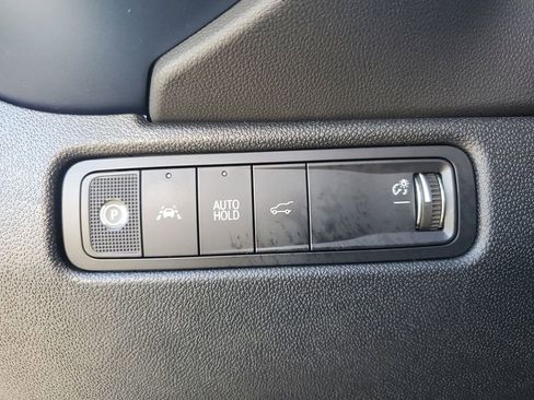 Used 2026 Chevrolet Equinox EV LT image 22