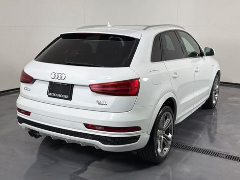 Used 2017 Audi Q3 2.0T Prestige w/ Prestige Package AWD/4WD image 5