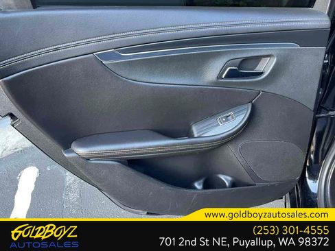 Used 2018 Chevrolet Impala Premier FWD image 17