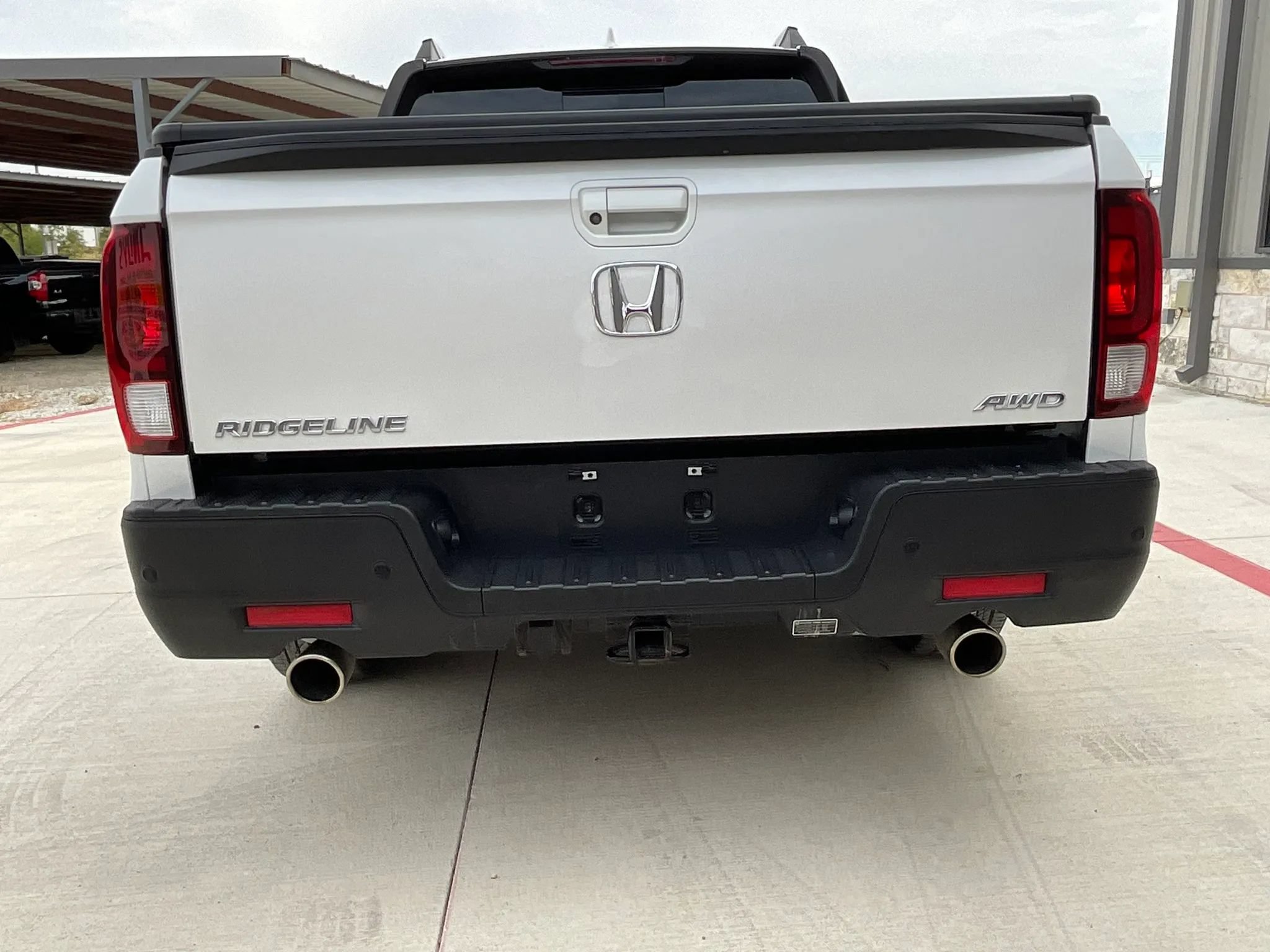 Used 2021 Honda Ridgeline Black Edition image 9