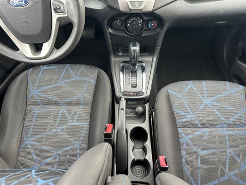 Used 2013 Ford Fiesta SE image 14
