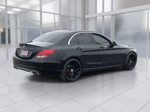 Used 2018 Mercedes-Benz C 300 Sedan image 6