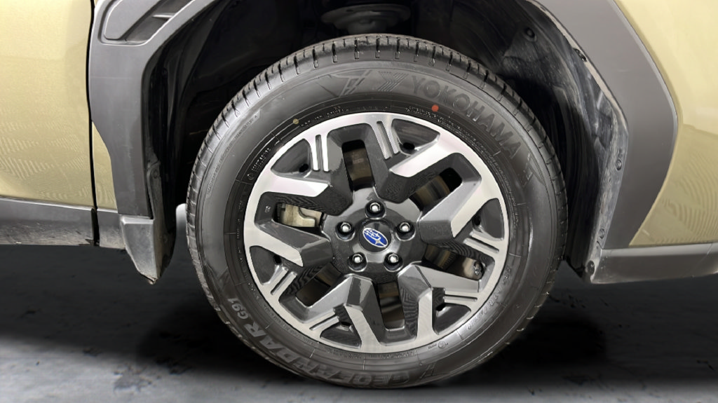 Used 2025 Subaru Forester Premium AWD/4WD image 49