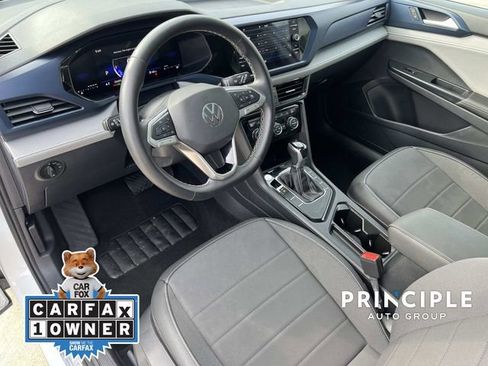 Used 2024 Volkswagen Taos SE image 16