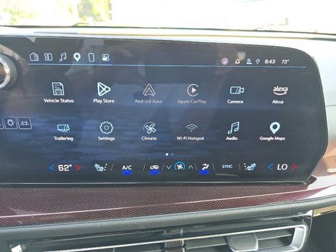 Used 2024 Chevrolet Traverse Z71 w/ LPO, Floor Liner Package AWD/4WD image 31