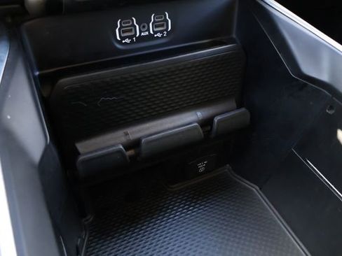 Used 2024 RAM 2500 Laramie image 17