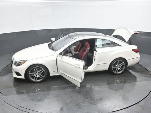 Used 2014 Mercedes-Benz E 350 4MATIC Coupe image 44