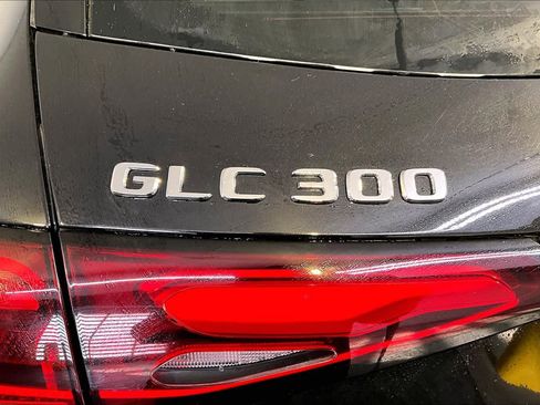 New 2026 Mercedes-Benz GLC 300 4MATIC image 6