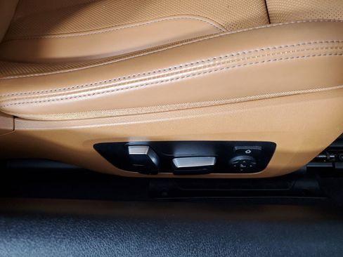 Used 2023 BMW 840i Coupe w/ M Sport Professional Package image 33