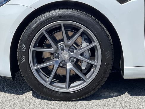 Used 2021 Tesla Model 3 Standard Range Plus RWD image 24