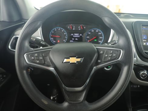 Used 2019 Chevrolet Equinox LS w/ LS Convenience Package image 11