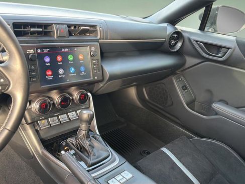 Used 2024 Toyota GR86 Premium image 19