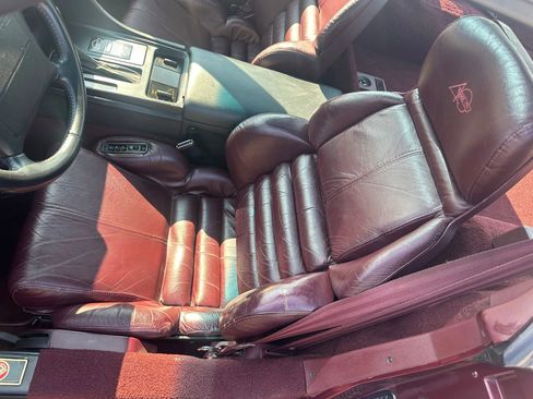 Used 1993 Chevrolet Corvette Coupe image 16