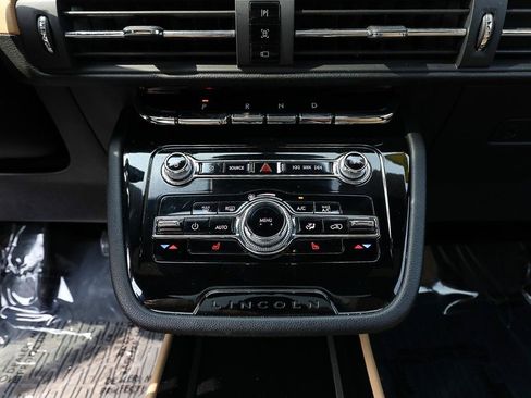 Certified 2022 Lincoln Corsair Grand Touring AWD/4WD image 19