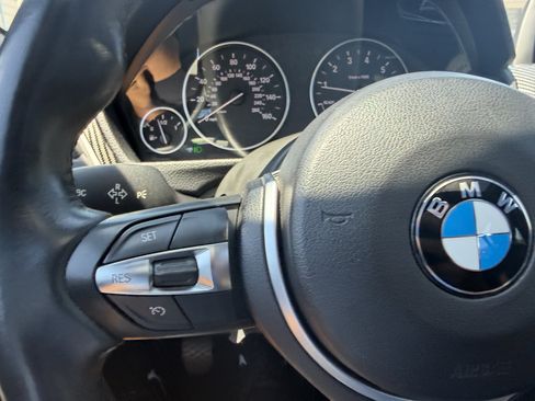 Used 2014 BMW 320i Sedan RWD image 21
