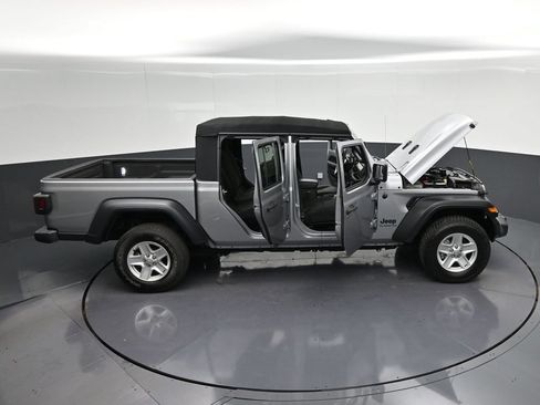 Used 2020 Jeep Gladiator Sport w/ Quick Order Package 24S AWD/4WD image 36