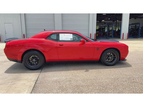 Used 2023 Dodge Challenger SRT Hellcat Redeye RWD image 9