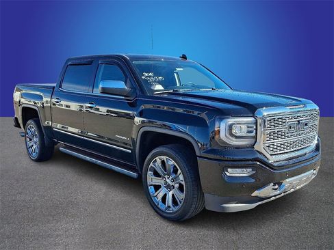 Used 2018 GMC Sierra 1500 Denali w/ Denali Ultimate Package image 3