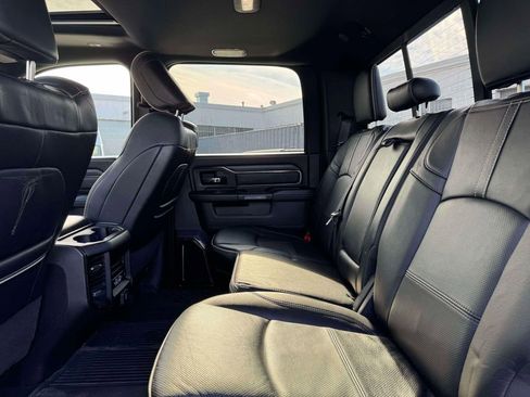 Used 2024 RAM 2500 Limited image 11