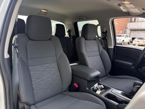 Used 2024 Nissan Frontier S image 26