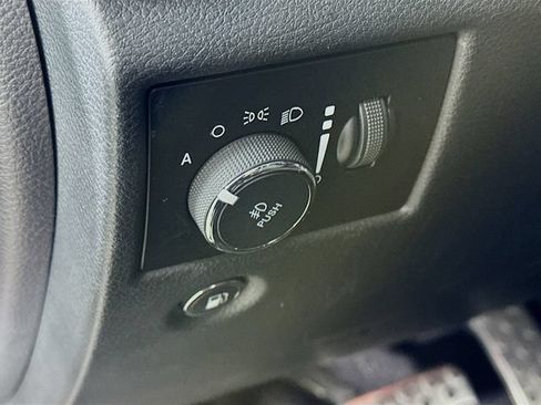 Used 2018 Jeep Grand Cherokee High Altitude AWD/4WD image 24