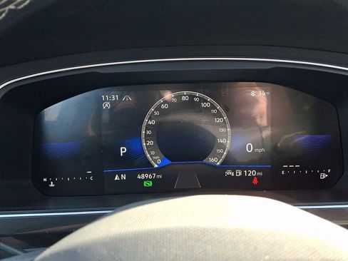 Used 2024 Volkswagen Tiguan SE image 20