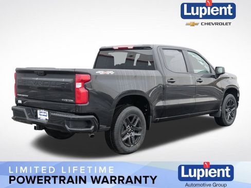 New 2026 Chevrolet Silverado 1500 Custom image 3