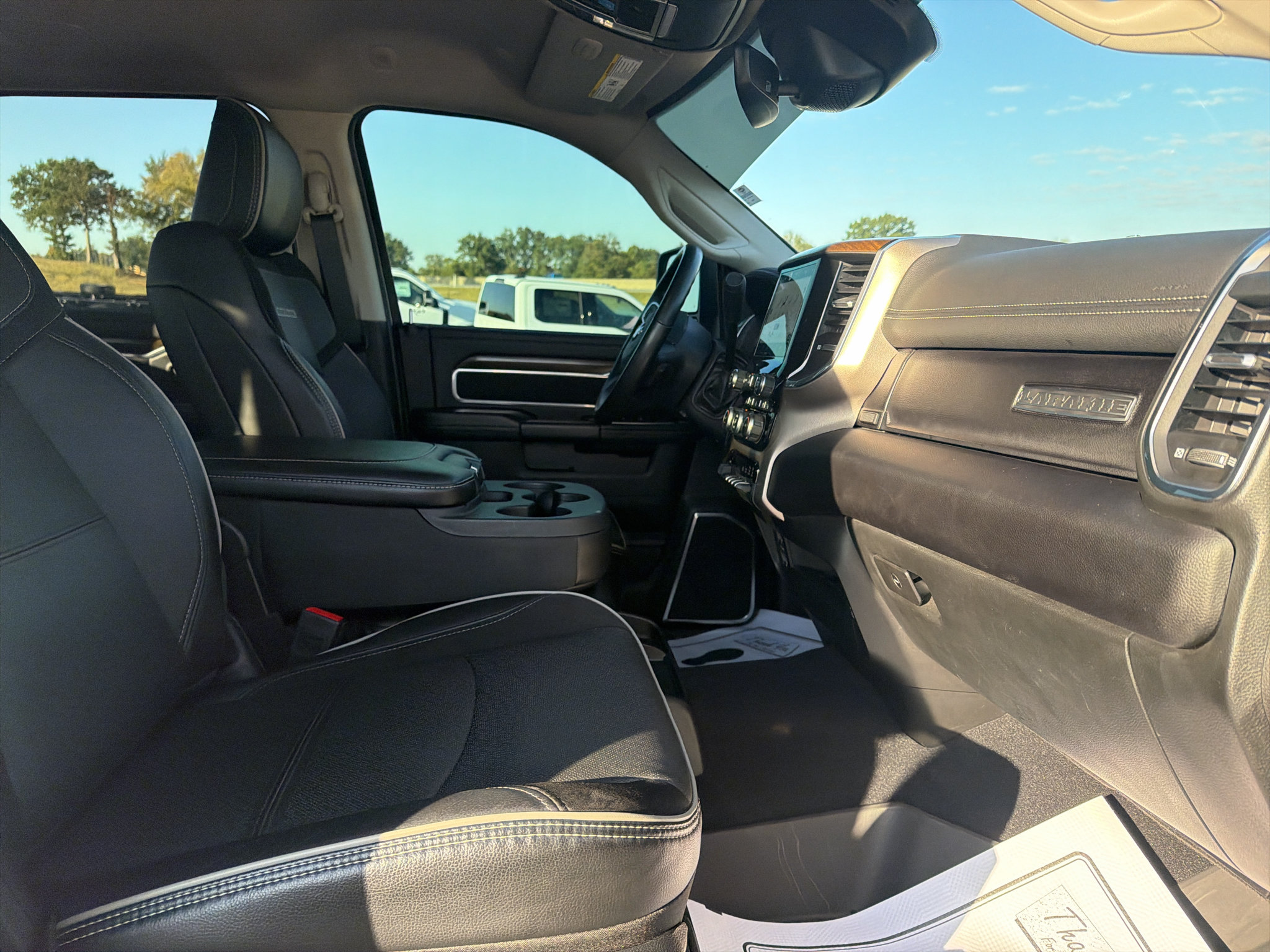 Used 2024 RAM 2500 Laramie w/ Safety Group AWD/4WD image 17