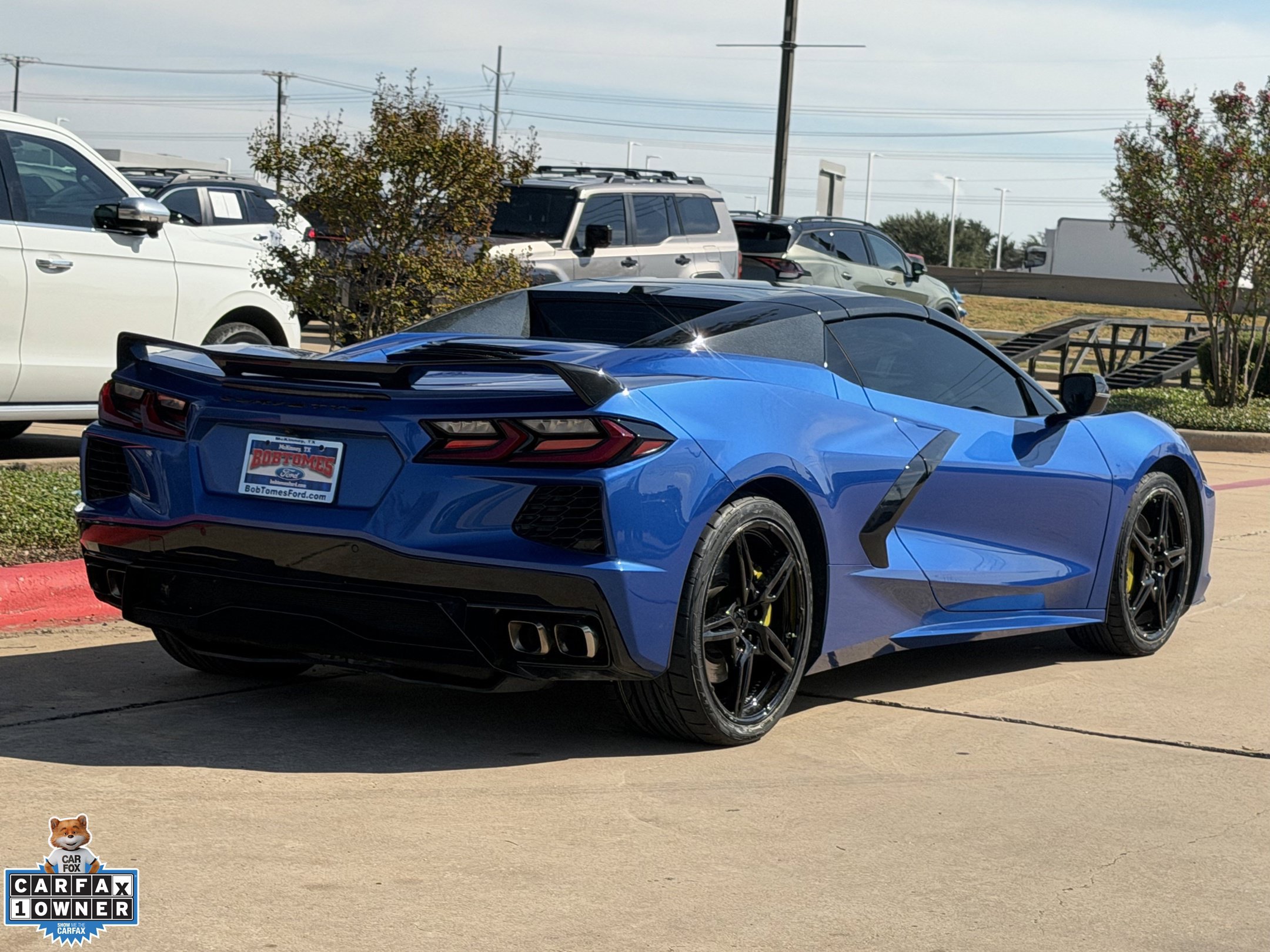 Used 2021 Chevrolet Corvette Stingray Convertible w/ Z51 Performance Package RWD image 4