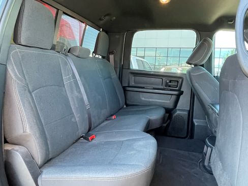 Used 2024 RAM 3500 Tradesman w/ Chrome Appearance Group AWD/4WD image 25