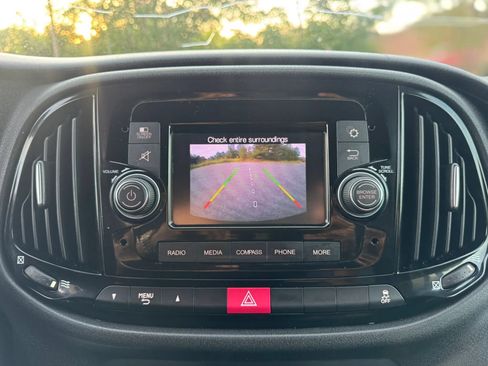 Used 2019 RAM ProMaster City Tradesman FWD image 17