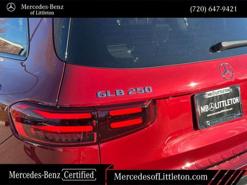 Certified 2025 Mercedes-Benz GLB 250 4MATIC image 27