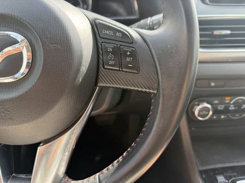 Used 2016 MAZDA MAZDA3 s Touring FWD image 17