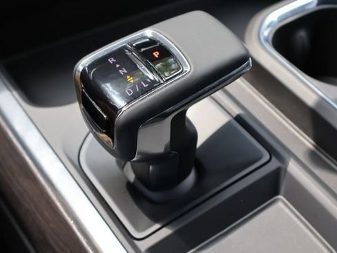 Used 2023 Chevrolet Silverado 1500 LTZ AWD/4WD image 16