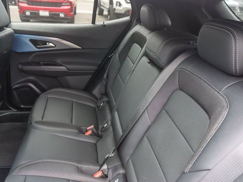 New 2026 Chevrolet Equinox EV LT image 17