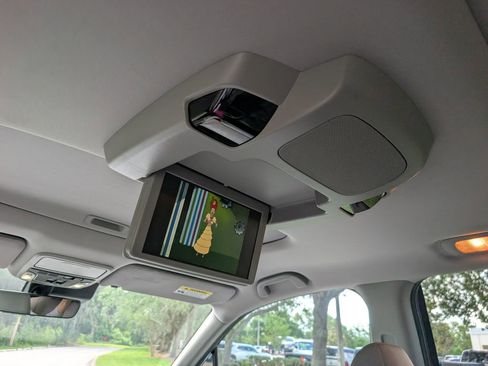 Used 2019 Honda Pilot Elite image 17