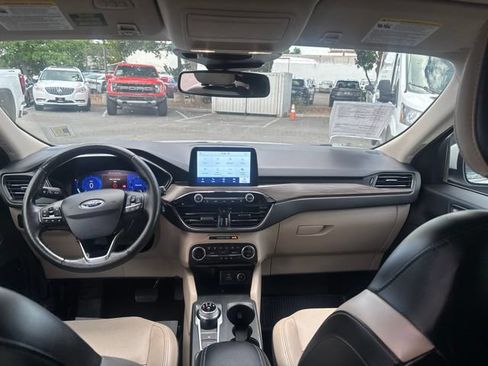 Used 2020 Ford Escape Titanium AWD/4WD image 35