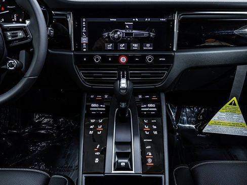 Certified 2025 Porsche Macan Turbo AWD/4WD image 16
