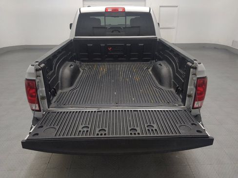 Used 2017 RAM 1500 Classic SLT RWD image 29