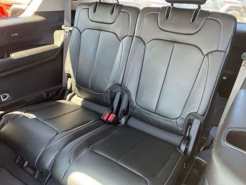 Certified 2023 Jeep Grand Cherokee L Limited image 24