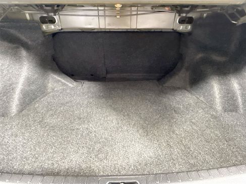 Used 2017 Toyota Corolla SE FWD image 31