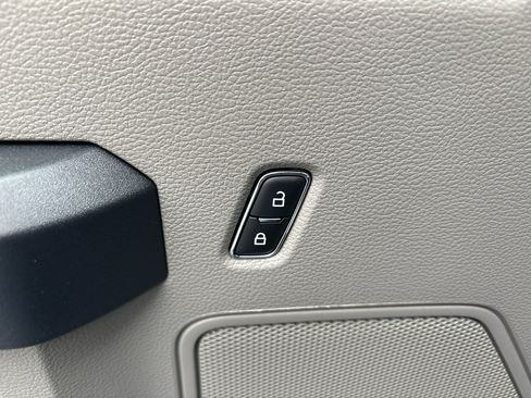 Used 2022 Ford F350 XL w/ Power Equipment Group image 22