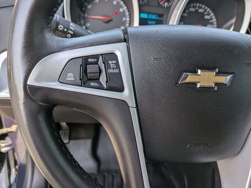 Used 2015 Chevrolet Equinox LT image 16