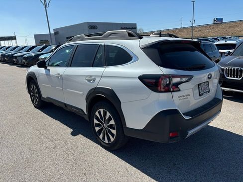 Used 2025 Subaru Outback Limited image 5