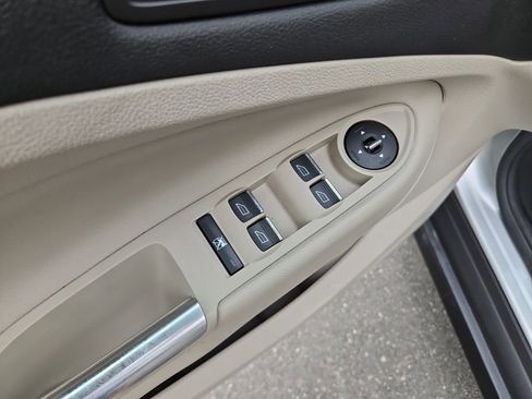 Used 2014 Ford C-MAX SE image 23