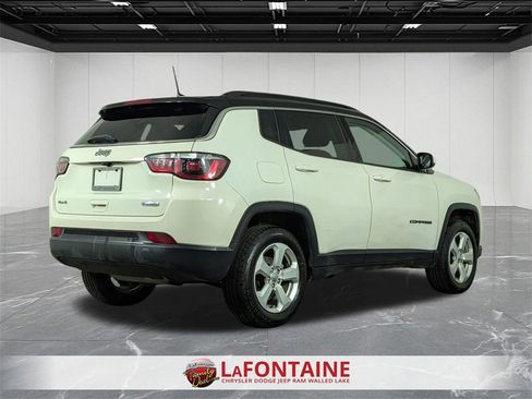 Used 2020 Jeep Compass Latitude w/ Cold Weather Group image 5